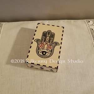 1 porte-cartes de tarot lotus main hamsa, boîte à bijoux pour femme, cadeau unique pour les meilleures amies, cadeau de sorcellerie pour elle, boîte de cartes de tarot en bois