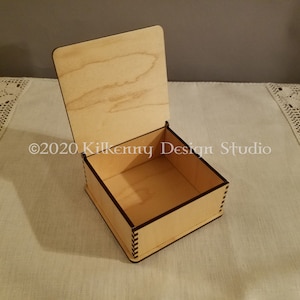 trinket box, crystal storage box, lidded box, jewelry box for her, gifts for best friend, witchy gifts