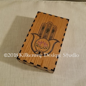 Porte-cartes de tarot poisson porte-bonheur main hamsa, boîte à bijoux pour femme, cadeau unique pour les meilleures amies, cadeau de sorcellerie pour elle, boîte de cartes de tarot en bois