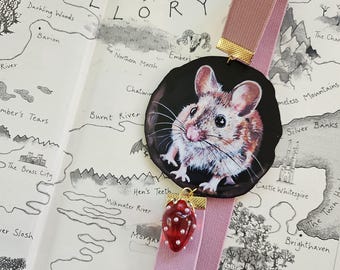 Mouse in Hole Bookmark with Charm // Elastic Ribbon Bookmark // Coquette BookTok Gift // Dark Academia & True Crime Reader // Painting Print
