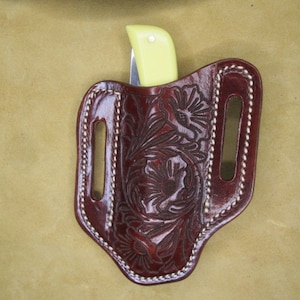 Etui pour couteaux pliant floral usiné, fait main pour 110 $ et étui Sodbuster, étuis pour couteaux de chasse de style Sod Buster, hommes ou femmes.