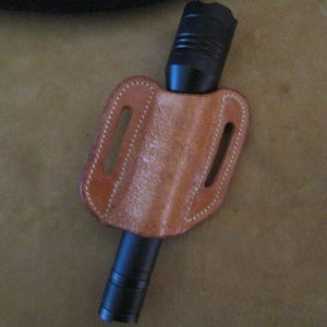 Leather Flash Light Sheath, Handmade Flashlight Holster Belt Carrier For 1 inch, 25 MM Round Lights Sheaths For Men or Women.