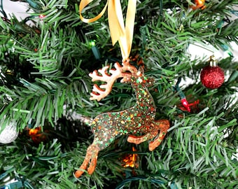 Glitzernde Weihnachtsschmuck in Kupfer: Handgemachte Rentier Baumschmuck aus Resin