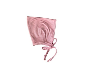 Soft Pink Baby Bonnet: Lightweight Stretchy Pixie Hat (0-3 Months)