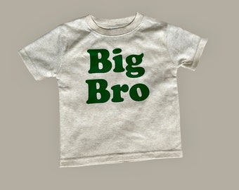 Big Brother shirt, Green Big Bro Shirt, Oatmeal boys shirt, Baby announcement shirt, Big brother announcement, Sibling shirt