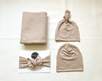 gender neutral swaddle set