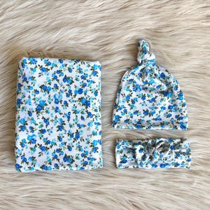 Conjunto de fraldas para bebê, “Birdie” Pequeno Floral Azul, Chapéu de Bebê, faixa de cabeça para bebê, cobertor para fraldas, conjunto de bebê hospitalar, presente para bebê, fralda elástica
