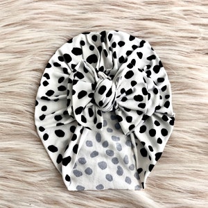Baby Turban Modern Bow Hat in “Rory” White with Black Dots, Turban Bow Hat, Turban Top Knot Hat, Baby Hat, Baby Turban, Messy Bow Turban