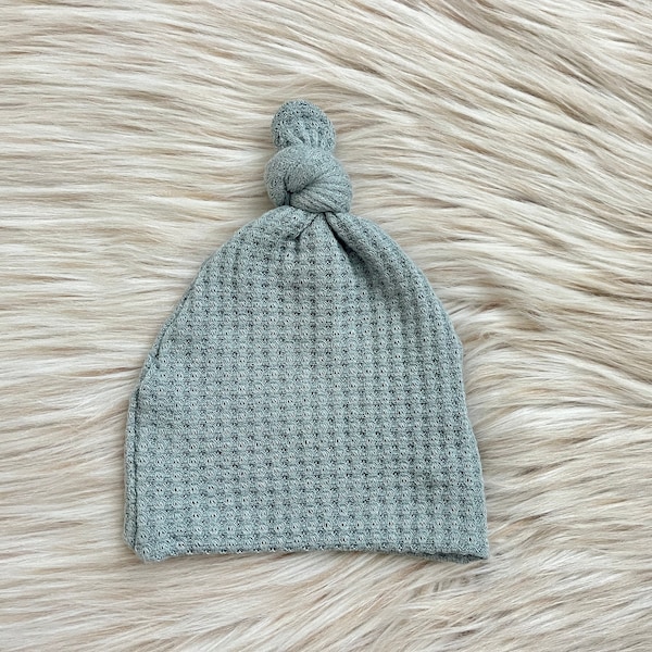 Baby Top Knot Hat in Gray Blue Waffle Knit Top knot hat, baby gift,  baby girl gift, newborn hats, baby beanie ,baby Hospital Hat