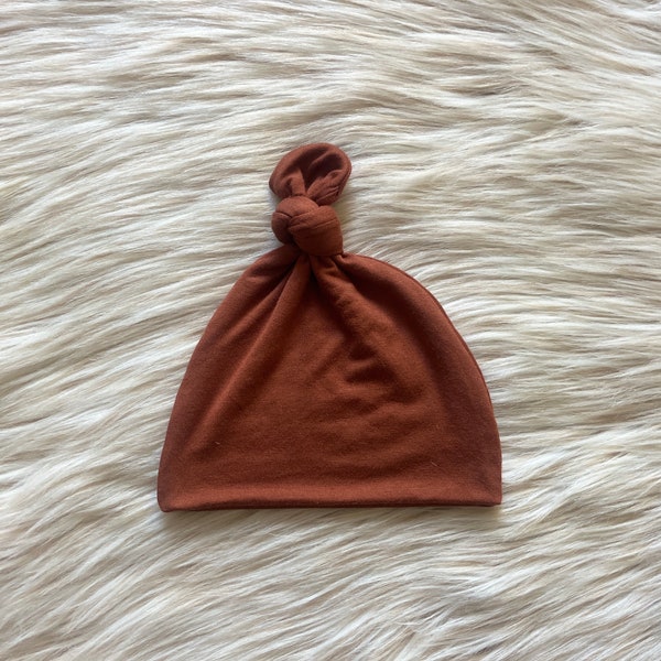 Baby Top Knot Hat, “Crew” Cinnamon Top knot hat, Rust baby hat,  baby girl gift, newborn hats, baby beanie ,baby Hospital Hat