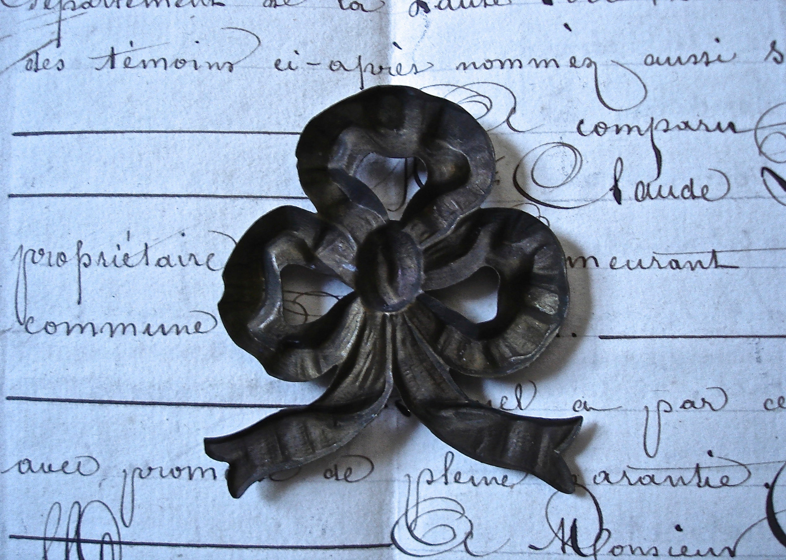 Small Decorative Antique French Metal Bow and Ribbon Fragment Applique ...
