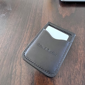 Prendedor de dinheiro minimalista