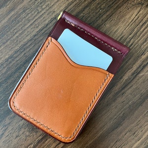 Pinza para billetes ultra minimalista de dos tonos.