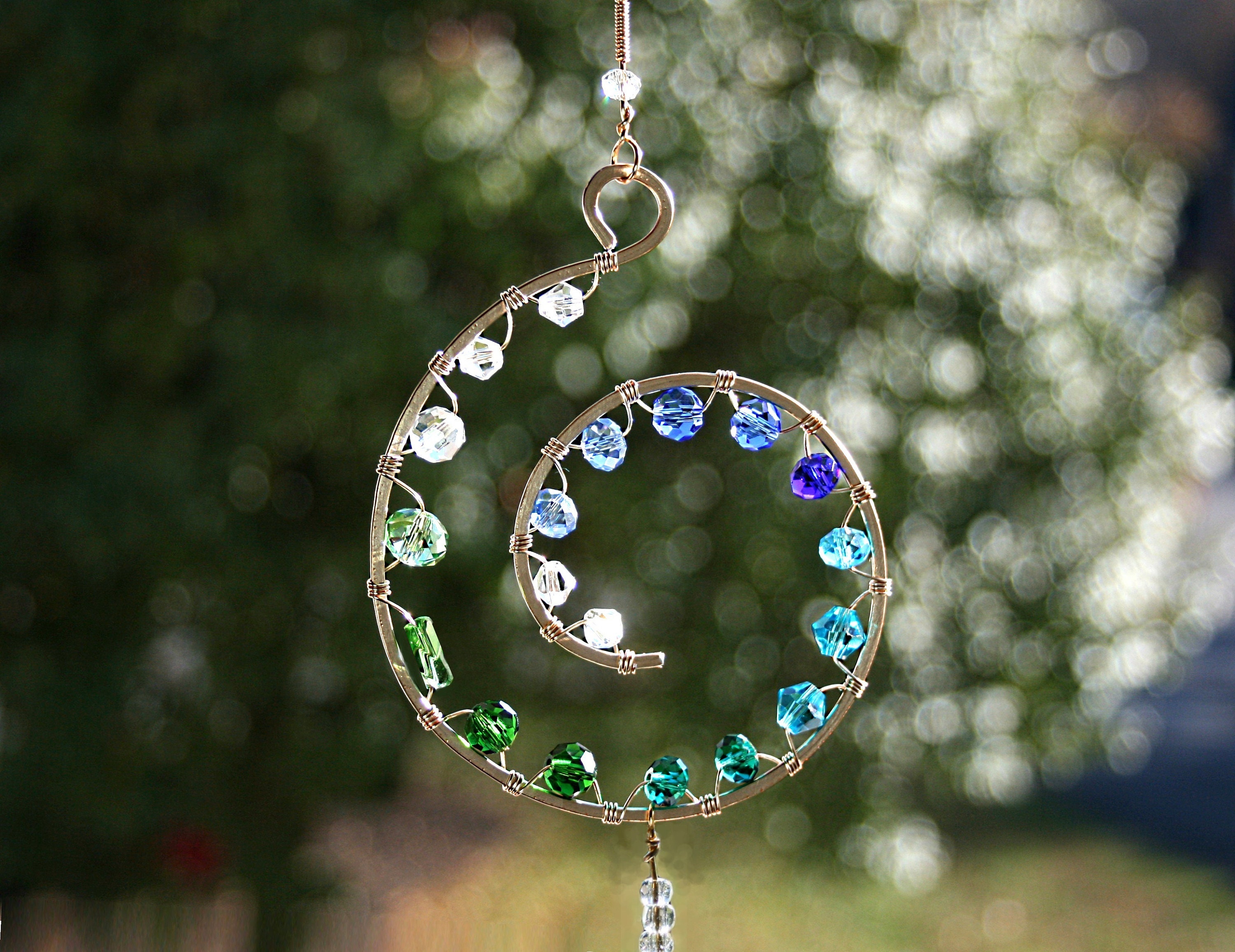 Heart shaped Suncatcher Dreamcatcher crystal beaded Window garden decoration Handmade wire-wrapped