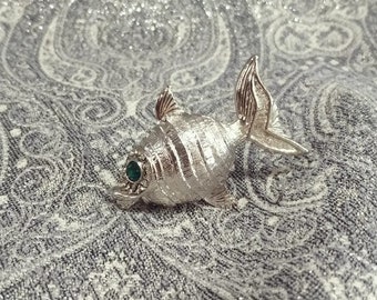 Vintage Silver fish brooch