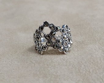 Honeycomb Ring in Silver Marcasite