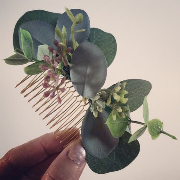 Eucalyptus Hair Comb - Bridal Hair Comb - Greenery Hair Comb - Greenery Hair Piece - Wedding Headpiece - Eucalyptus Hairpiece -Greenery Comb