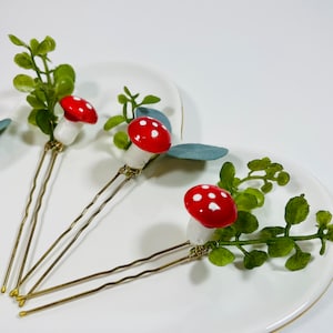 Mushroom Hair Pin - Mushroom Hair Pins - Flower Girl Hair Pins - Bridesmaid Hair Pins - Cottagecore - Gift for Her -Fairy Hair Stick -Rustic