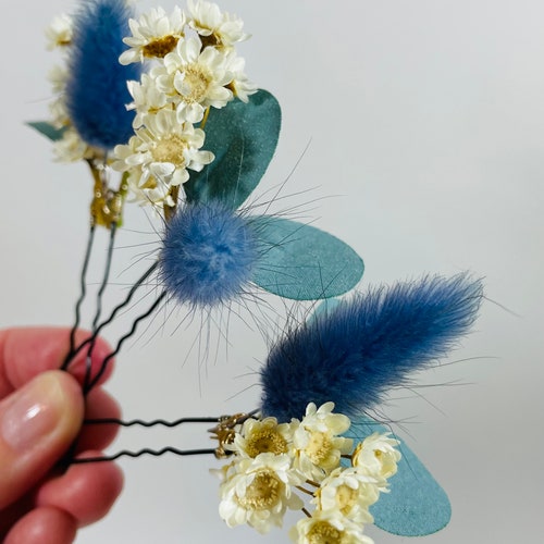 Blue Dried Flower Hair - Dried Flowers buy - Dried Flower Pins - Something Blue - Bridal Hair Pins - Bridesmaid - Rustic Wedding - Bunny Tails