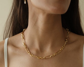 Siena Necklace. Statement Necklace. Gold. Bold. Fashion. Minimalist. Modern Necklace. Contemporary. Layered necklace. Chunky. Accessories.