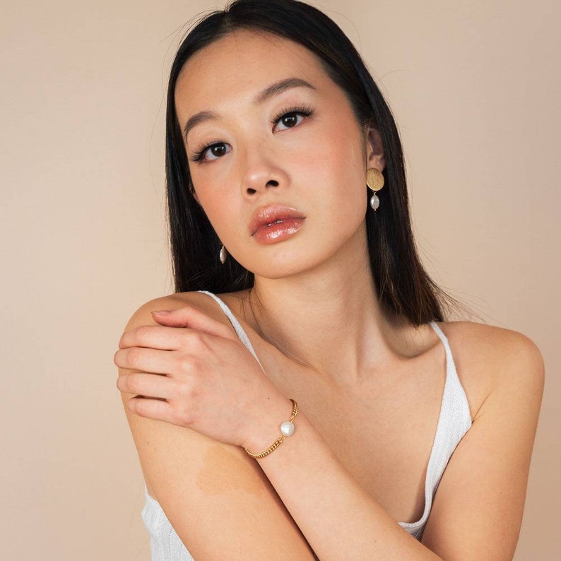 Minimalist Yorkshire bracelet Accessories Gifts for her Feminine Classic Jewelry Handmade. Women Modern Fashion Pearl