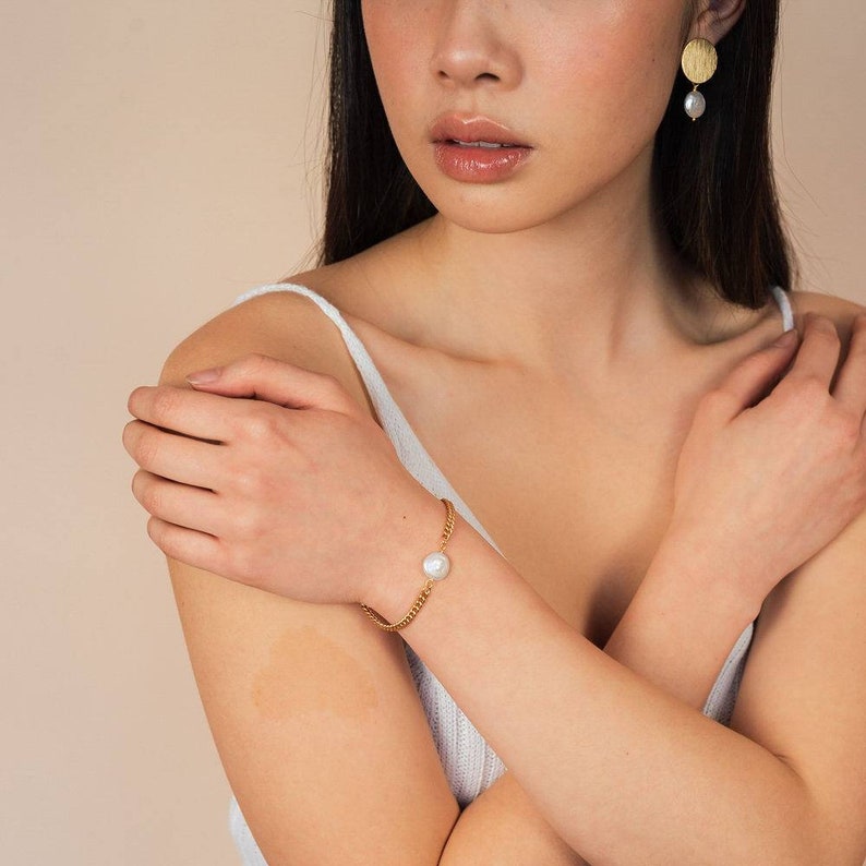 Minimalist Yorkshire bracelet Accessories Gifts for her Feminine Classic Jewelry Handmade. Women Modern Fashion Pearl