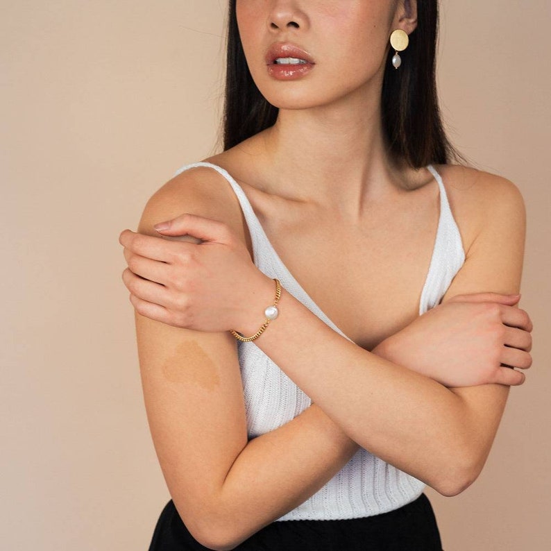 Minimalist Yorkshire bracelet Accessories Gifts for her Feminine Classic Jewelry Handmade. Women Modern Fashion Pearl