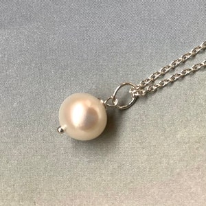 Classic Pearl pendant, 9mm Pearl Necklace,White Pearl, June Birthstone Necklace, June birthday gift,Fresh Water sterling silver, gold filled