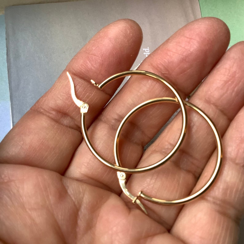 10K Solid Gold Hoops 18mm 24mm 30mm 35mm 40mm Gold Hoops Etsy