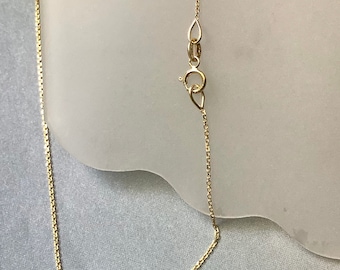 10K Solid Gold Chain Necklace, 16 Inches Delicate Oval Anchor Chain, .9mm Thickness, Solid Gold Chain, Gift for Daughter, Gift for Girl
