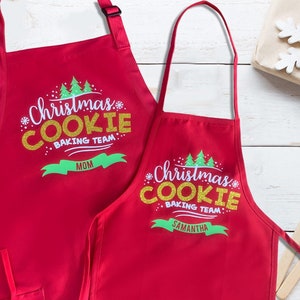 Family Kid&#39;s Christmas Apron, Matching Custom Baking Apron, Kitchen Cookie Apron, Personalized Apron, Holiday Apron, Christmas Crew Gift