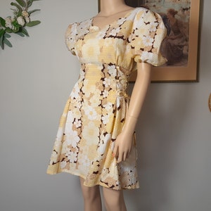 Adorable Handmade Vintage 1960&#39;s Daisy Corset Smock Sundress Sustainably Made Seersucker Dress