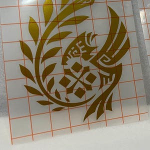Pegatina de vinilo con el logotipo de MHW / Comisión de Investigación