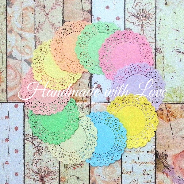 4 1/8" French Pastry Rainbow Paper Doily. 1 pack of 10 beautiful pastel color. Perfect for any project / creation.