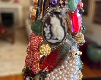 Bejeweled Animal Holiday Tree: Wild Kingdom Tabletop Decoration