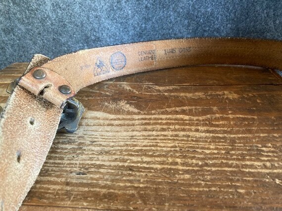 Amazing leather belt with Mack buckle - image 5