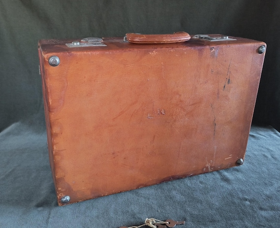 RARE Leather Vanity Train Case - image 6