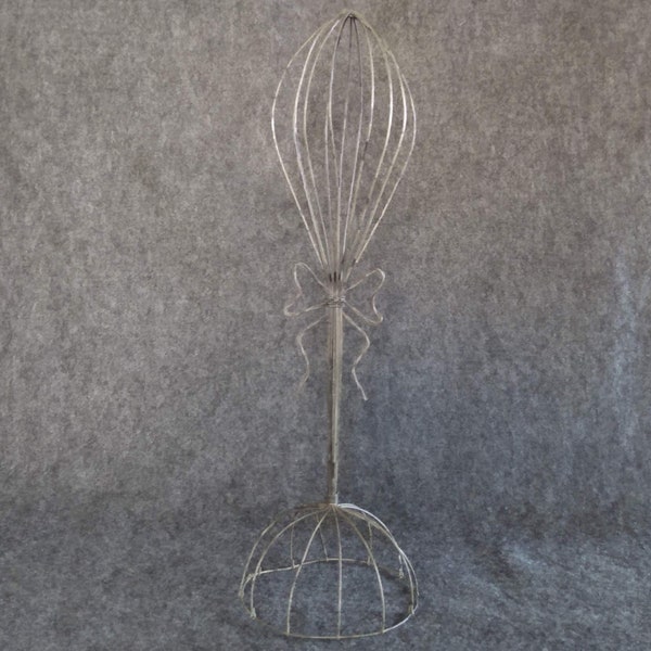 Twisted Wire Hat Stand with Bow