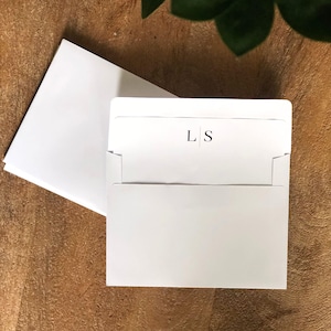 Protège-enveloppes monogramme classique A2 prédécoupés pour mariages, anniversaires, invitations, cartes de Noël, papeterie personnalisée