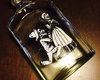 Day of the Dead / Dia de Los Muertos Posada's Proposal Flask