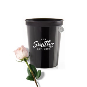 Personalized Last Name Wedding Cups - Stadium Plastic Cups - Personalized Cups - Custom Cups - Wedding Favor Cups - Wedding Plastic Cups
