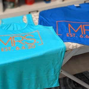 Personalized Mr and Mrs Matching Shirt Set Mr Mrs Tank and Tee Shirt Set, Honeymoon Shirts 1495 image 9