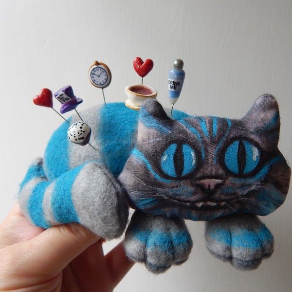 Cheshire Cat Pin Cushion & Pins