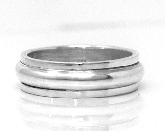 Sterling Silver Spinner Ring for Women // Polished Meditation Band // ADHD Fidget Jewelry Gift R00862