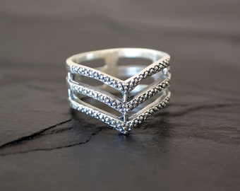 Sterling Silver Ring Boho, Sterling Silver Chevron Ring with Pebble Texture R02048