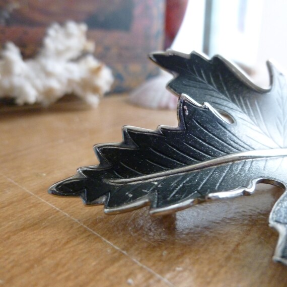 1980s Maple Leaf Brooch, Two Tone Silver Black Je… - image 8
