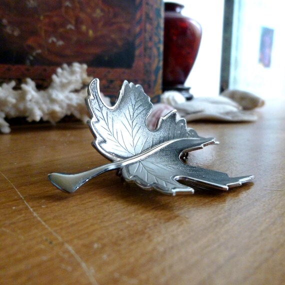 1980s Maple Leaf Brooch, Two Tone Silver Black Je… - image 2