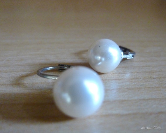 1950s Vintage Pierced Clip Back Faux Pearl Earrin… - image 5