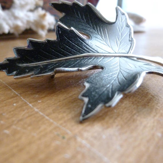 1980s Maple Leaf Brooch, Two Tone Silver Black Je… - image 7