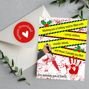 Tarjeta de Navidad True Crime Junkie que le desea una temporada navideña llena de ropa cómoda + Tarjeta de espectáculos de asesinato Tarjeta de Navidad divertida Tarjeta atrevida